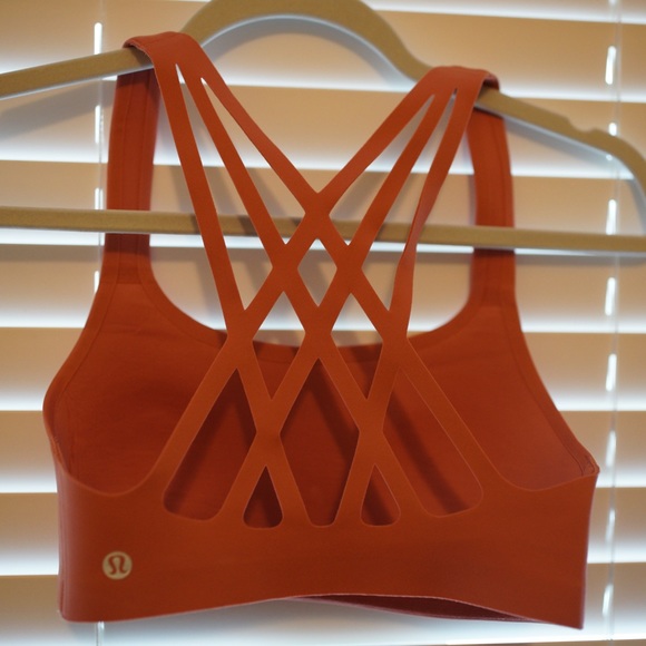 SOLD!!!❌❌❌Lululemon sport bra - Picture 3 of 3